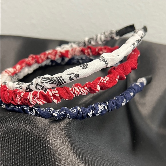 Nicole Miller | Bandanna Hobo Style Headbands - Picture 6 of 7